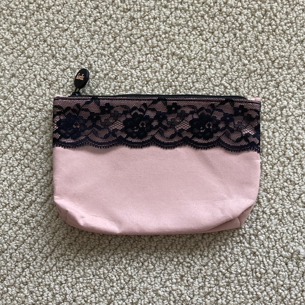 Ipsy Cosmetic Case Floral Lace Black Baby Pink Bag 5” x 7.5” Like New